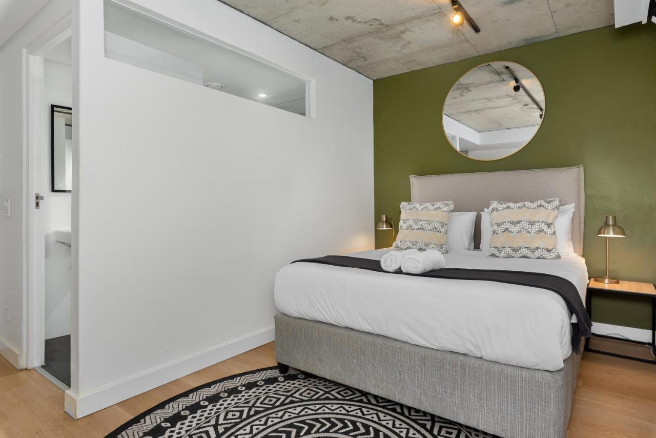 Fortyonl Apartment *
