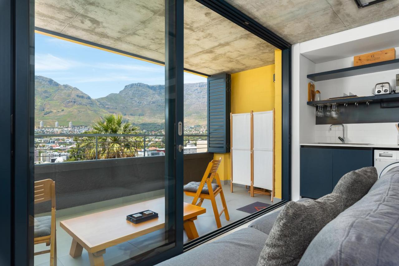 Fortyonl Apartment *