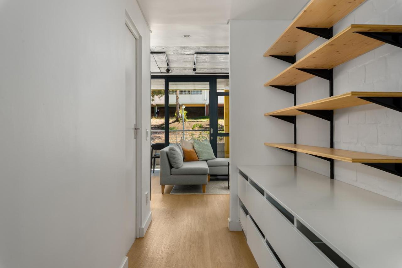 Apartment Fortyonl *