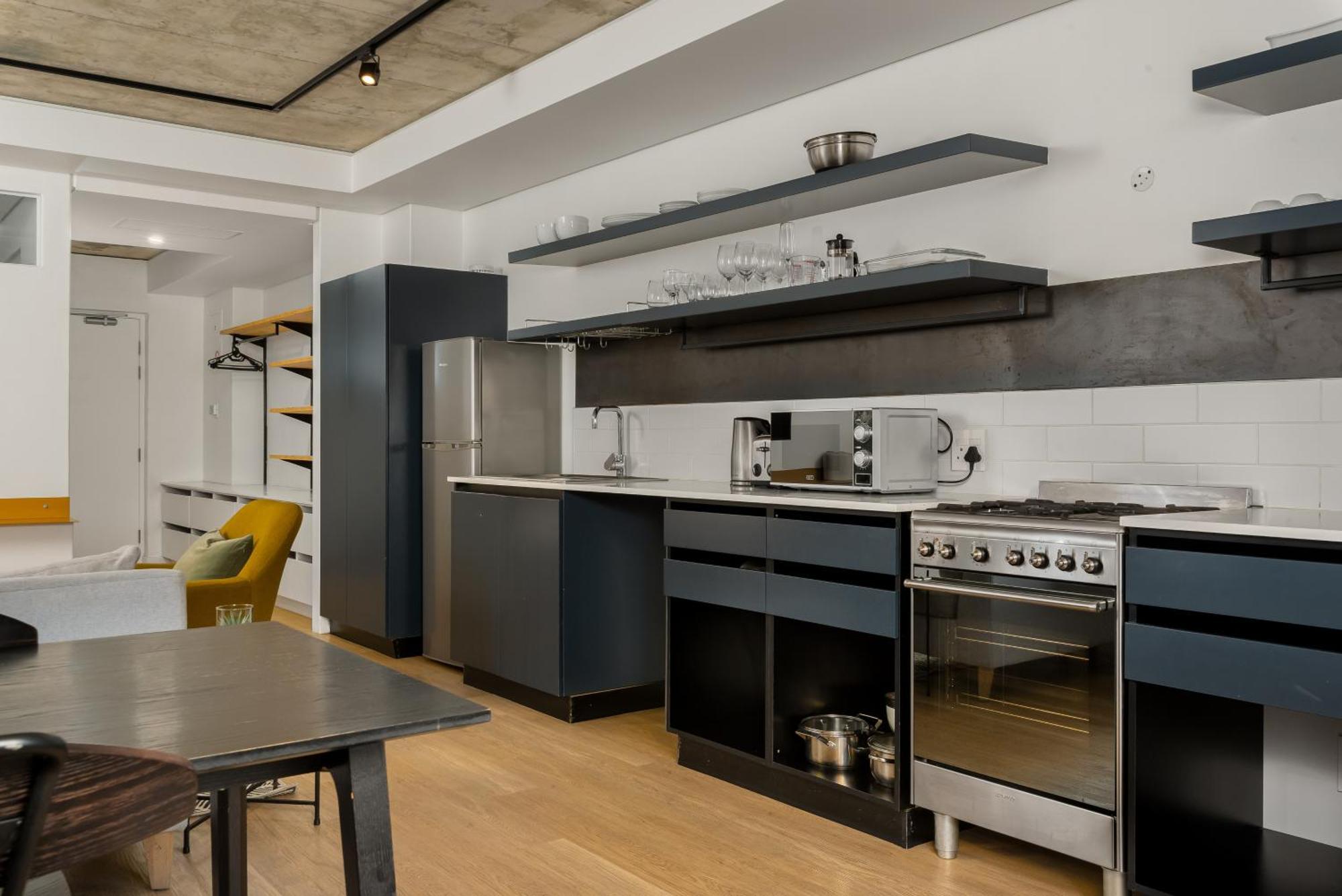 Apartment Fortyonl *
