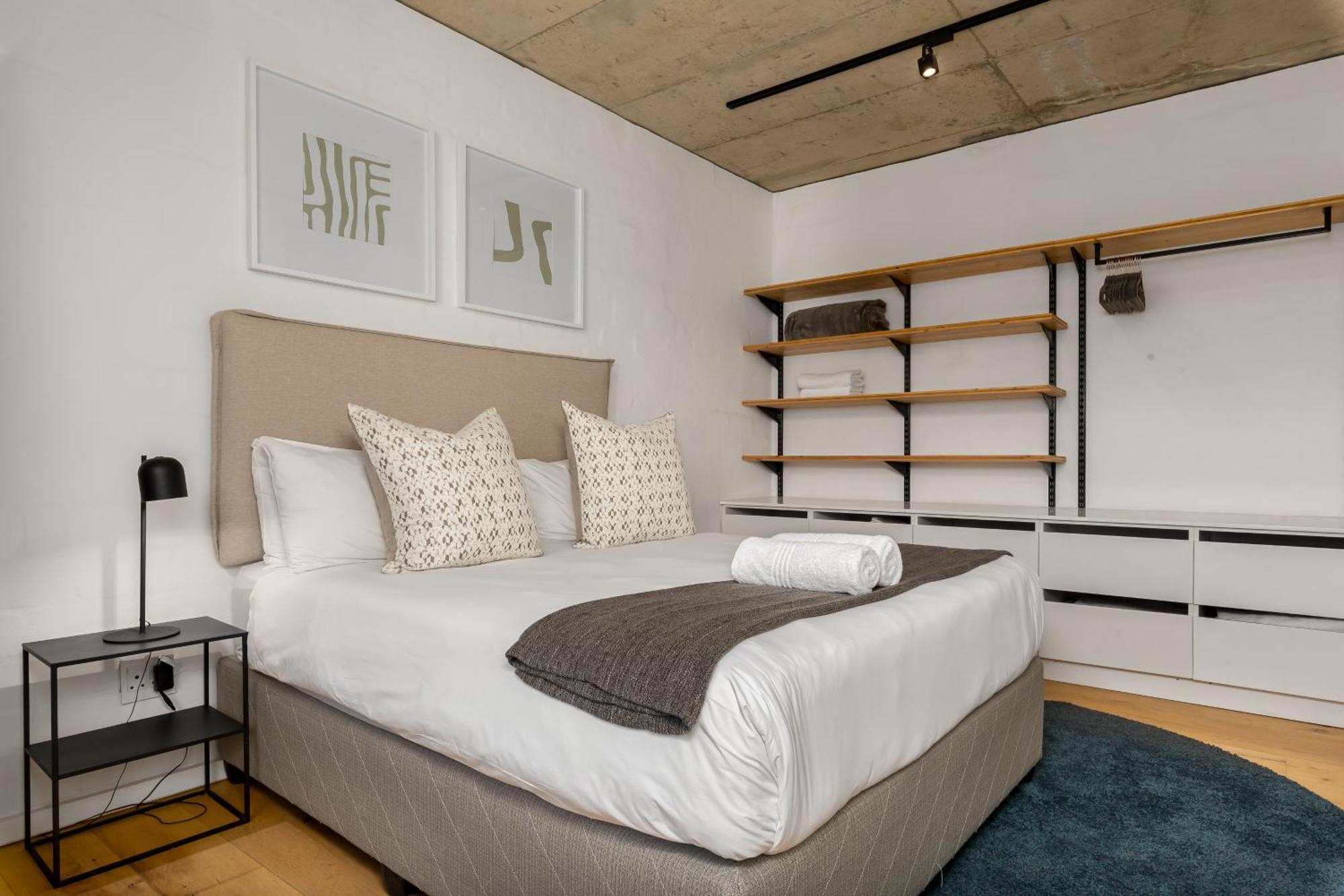 Fortyonl Apartment *